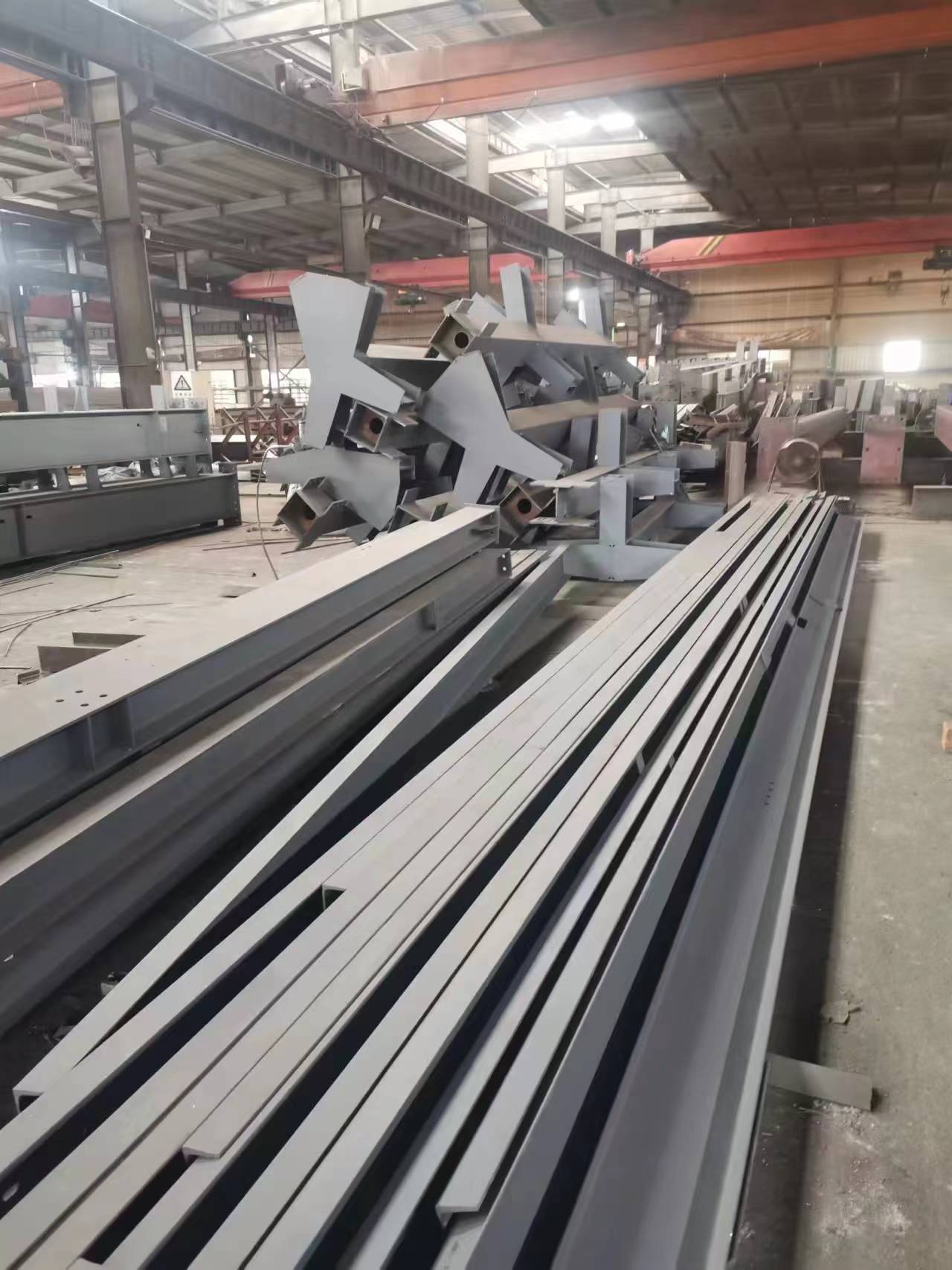 上海鋼結(jié)構(gòu)加工的注意事項 13585605056  周先生